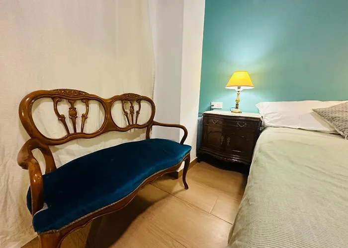 Mirador 1 Del Mercado Central - Habitacion Con Bano Privado En El Centro De La Ciudad Vella