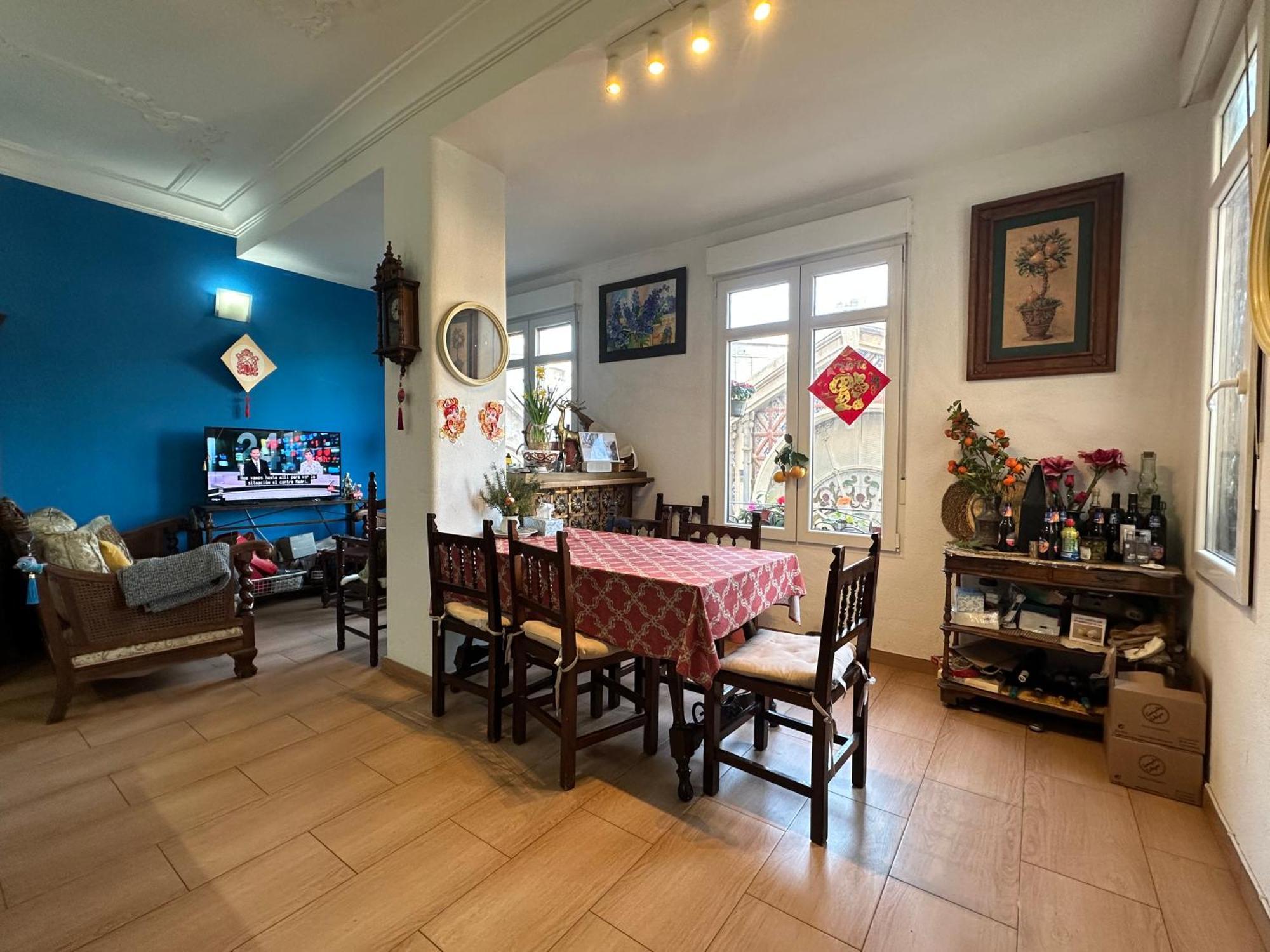 Mirador 1 Del Mercado - Con Bano Privado En El Centro De La Ciudad Vella Homestay *