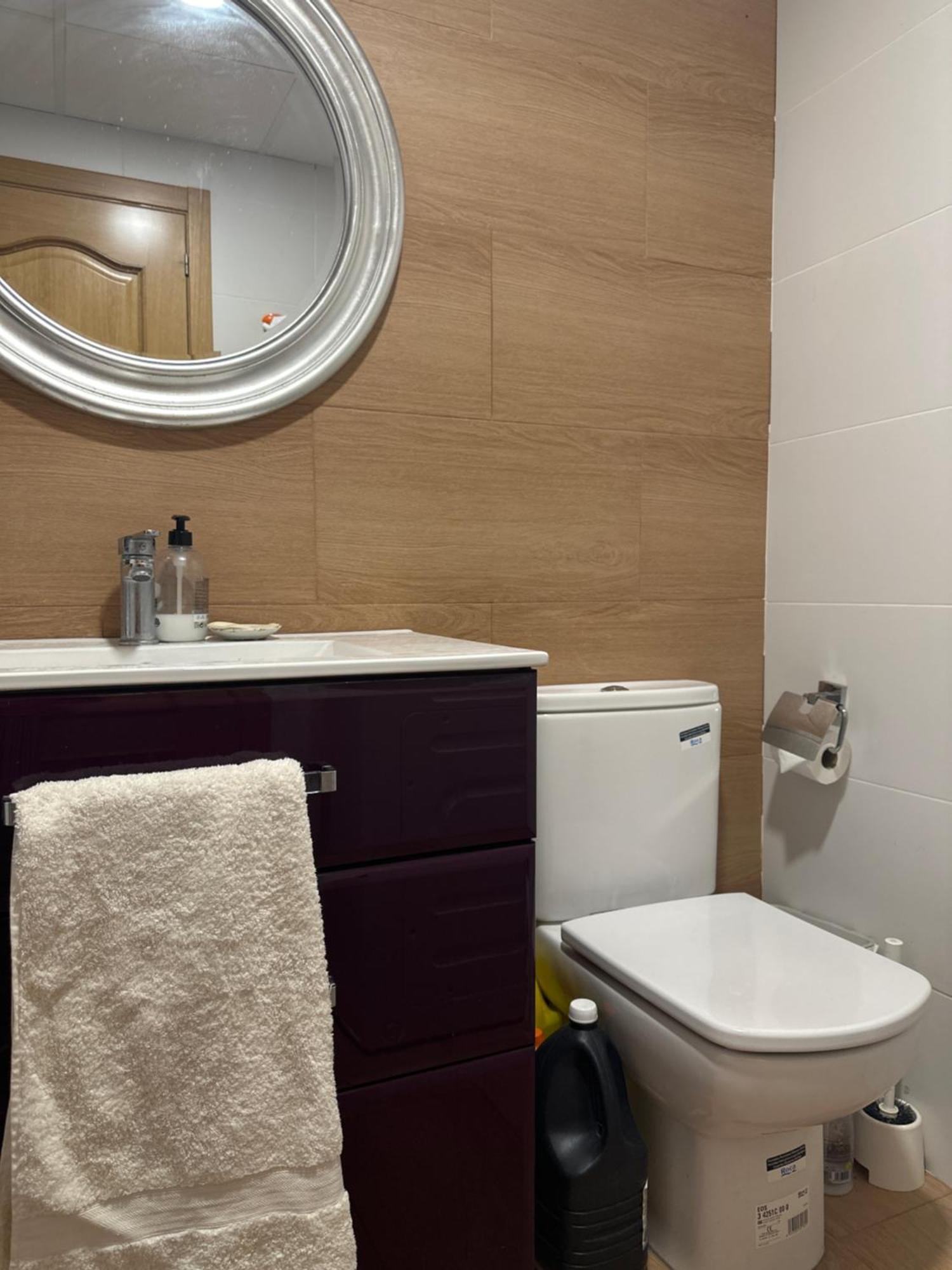 Mirador 1 Del Mercado - Con Bano Privado En El Centro De La Ciudad Vella Homestay