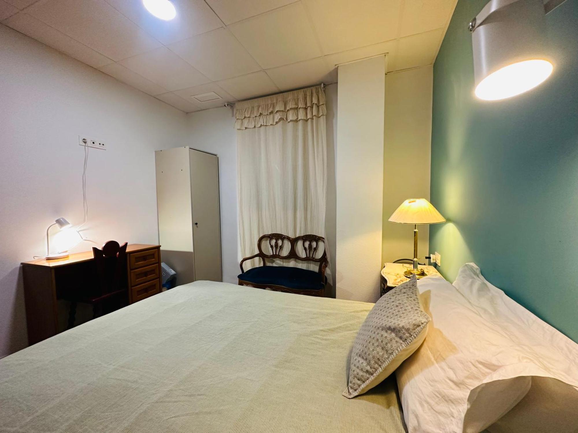 Homestay Mirador 1 Del Mercado - Con Bano Privado En El Centro De La Ciudad Vella *