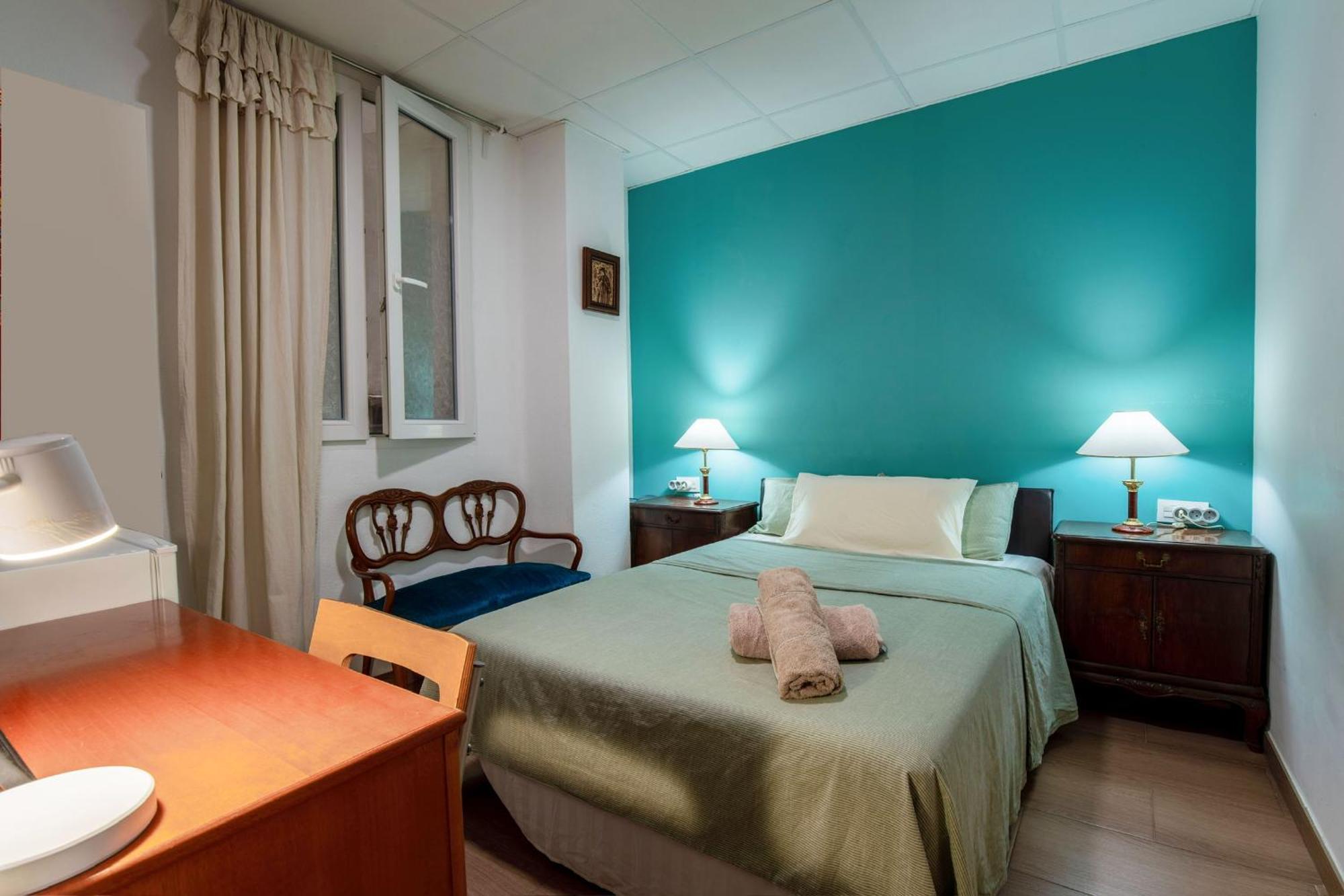 Kwatera prywatna Mirador 1 Del Mercado - Con Bano Privado En El Centro De La Ciudad Vella